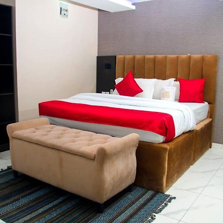 No 95 Suites VI Lagos Luaran gambar