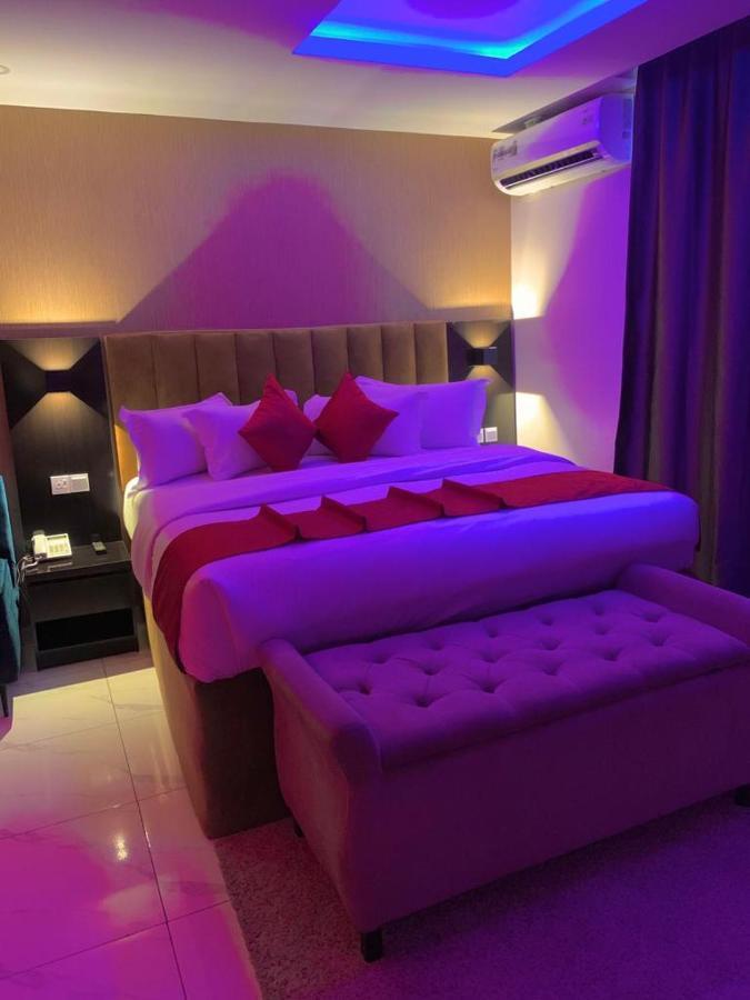 No 95 Suites VI Lagos Luaran gambar