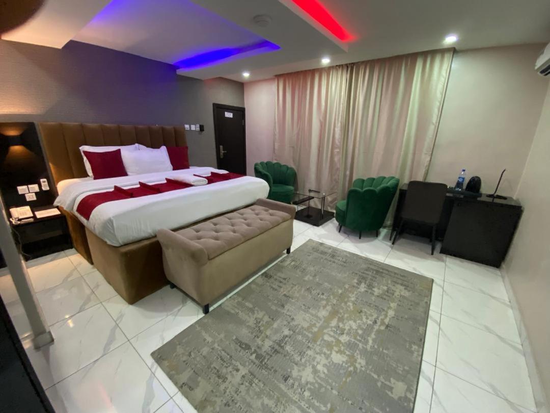 No 95 Suites VI Lagos Luaran gambar